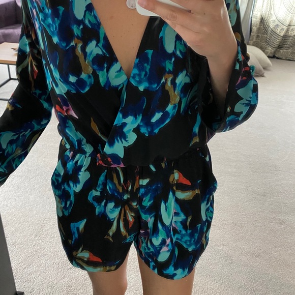 DesignLab multi-color romper - Picture 3 of 6